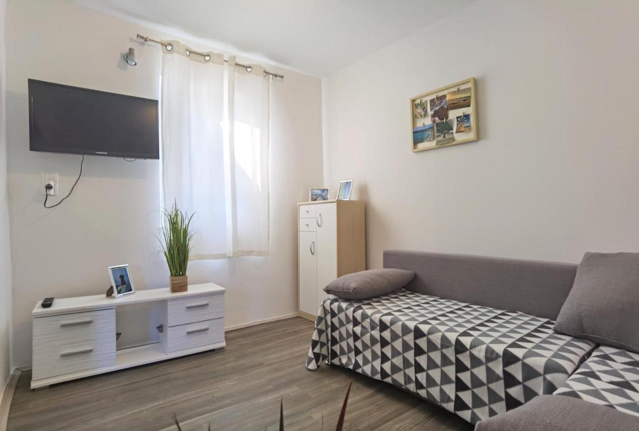 ميدولين Apartment Rosemary المظهر الخارجي الصورة